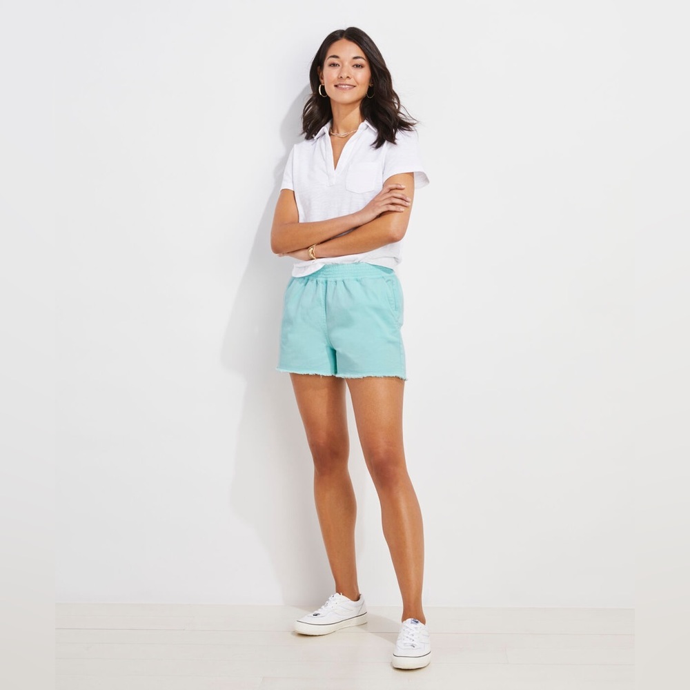 Vineyard Vines Pull-On Everyday Shorts size large *NWT* smoke and pet free home